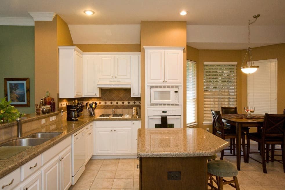 Granite Kitchen Remodel in Austin, TX by ICS Quality Homes project photo